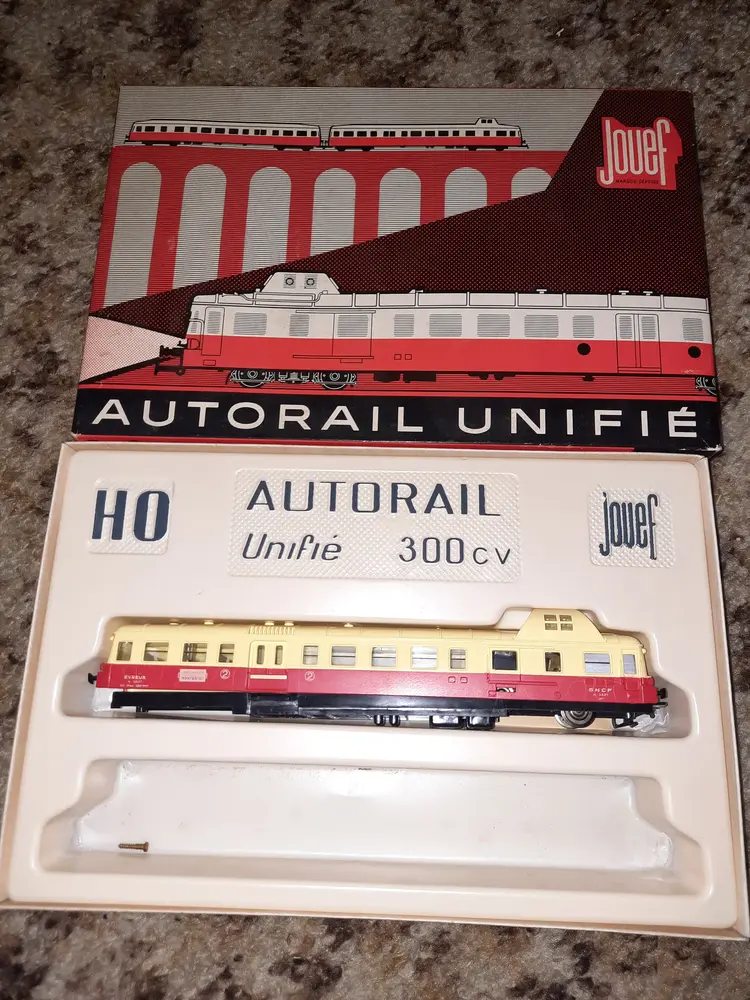 Autorail unifié 300 CV Jouef HO en boîte d’origine